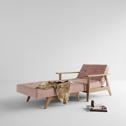 pink daybed